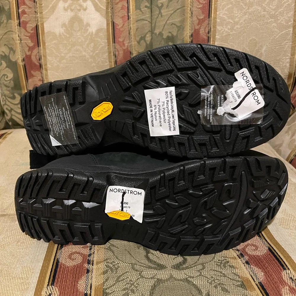 UGG Men's Butte Quilted Waterproof Snow Boots. Size 7 Men N17-07